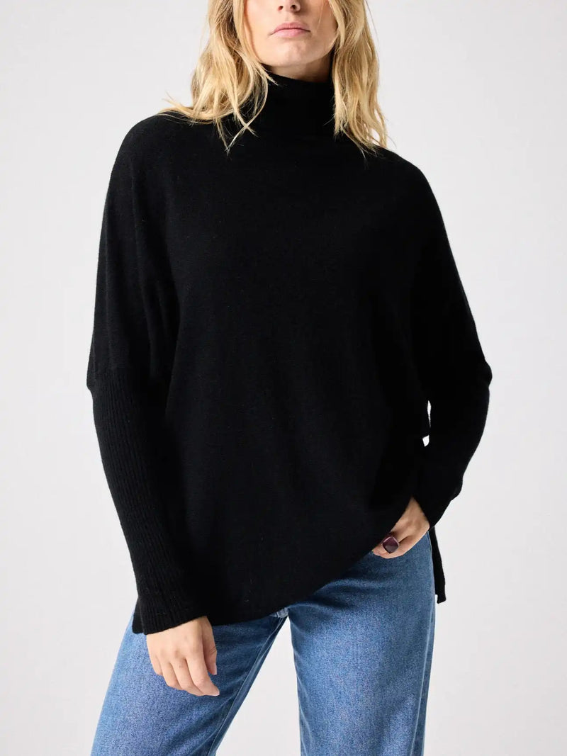 Pull poncho Notshy Margareth Noir